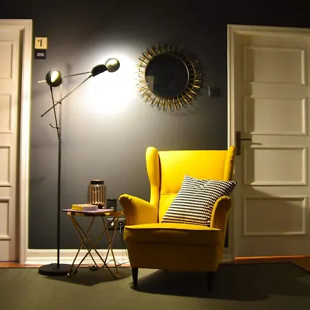 Archisuites בית הארחה 4*